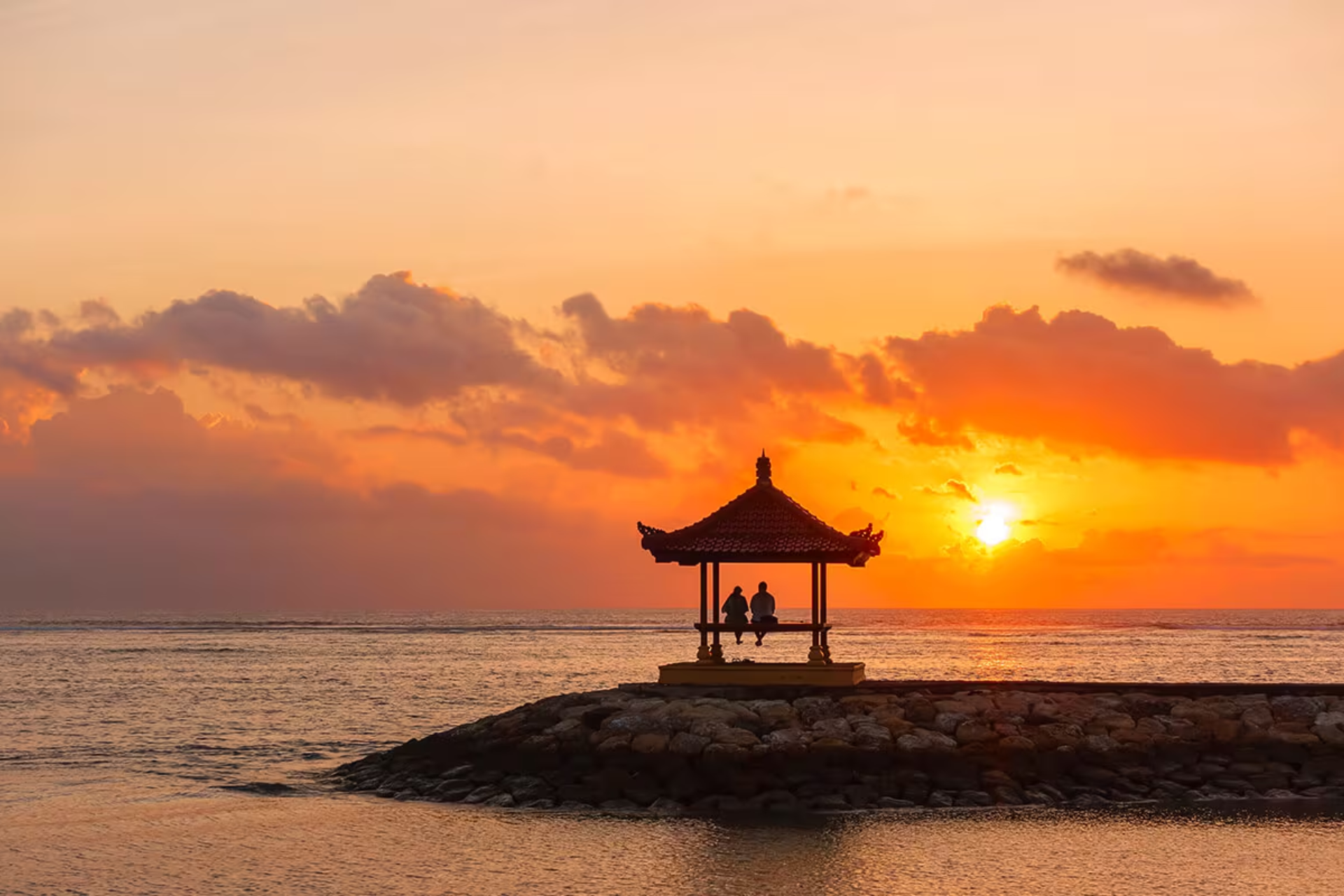 بهترین سواحل دنیا برای شنا و آفتاب