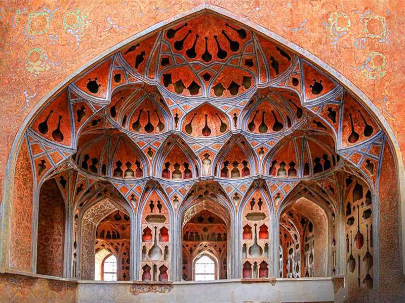 بناهای تاریخی اصفهان,جاذبه های گردشگری اصفهان,جاهای دیدنی اصفهان