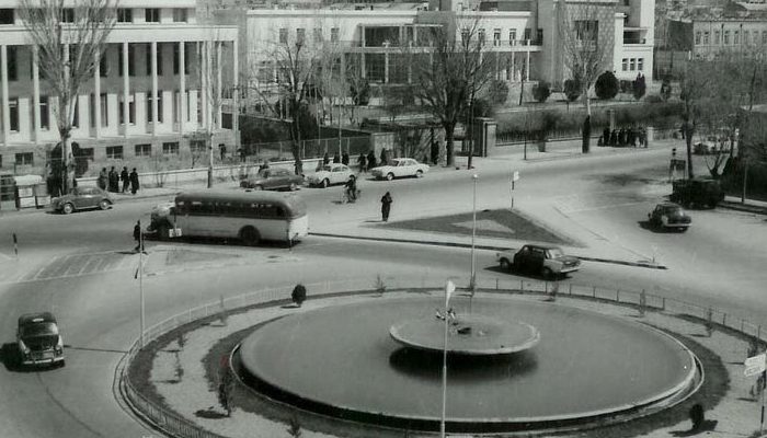 جاذبه های گردشگری تهران,دیدنی های تهران,میدان حسن آباد تهران