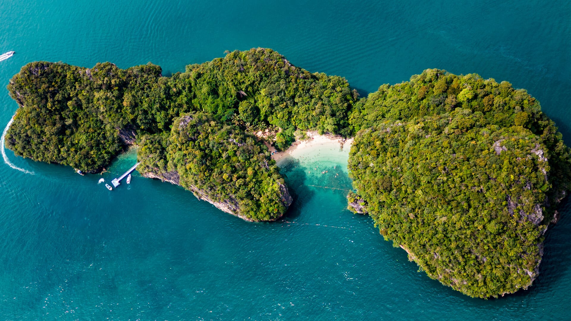 بهترین سواحل دنیا برای شنا و آفتاب