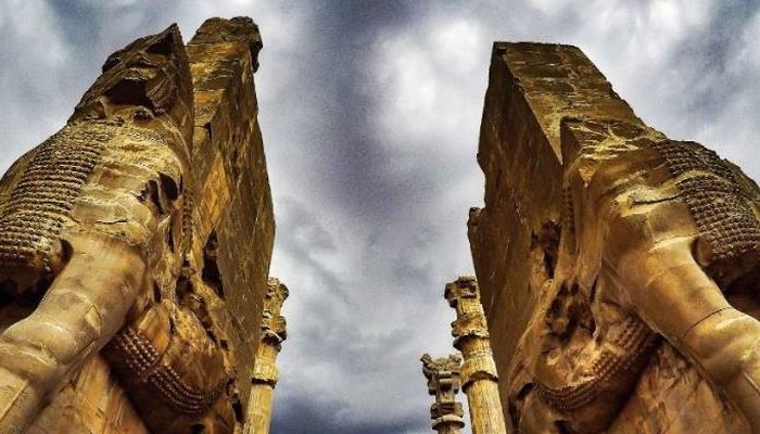 مقبره حافظ شیراز,میدان نقش جهان اصفهان,تخت جمشید پرسپولیس شیراز