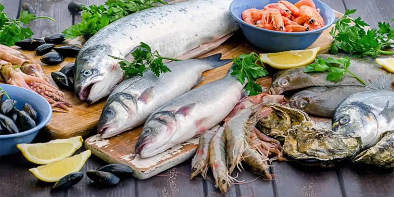 راهنمای خرید ماهی تازه از بازارهای ساحلی شمال و تشخیص کیفیت