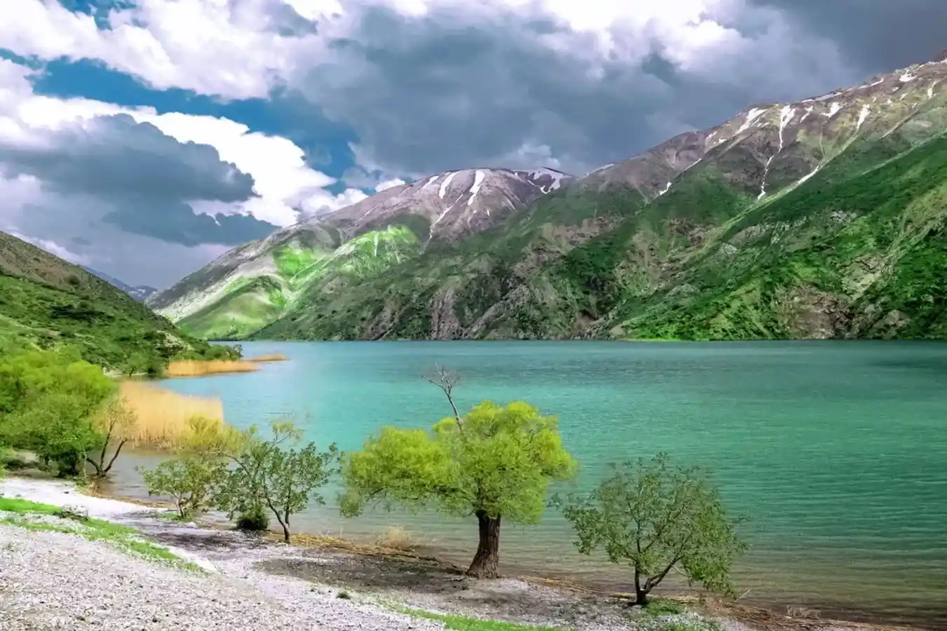 راهنمای جامع لرستانگردی؛ سفر به قلب طبیعت و تاریخ زاگرس