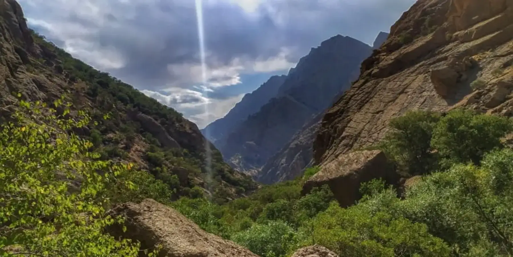 راهنمای بهترین مسیرهای طبیعت گردی در دره نی گاه دورود لرستان