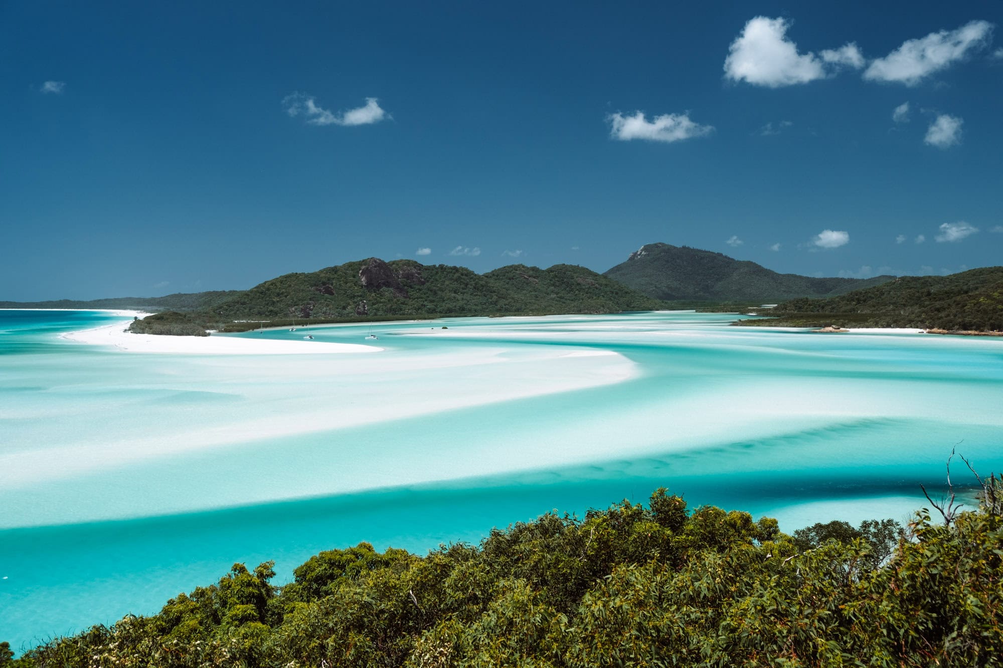 بهترین سواحل دنیا برای شنا و آفتاب