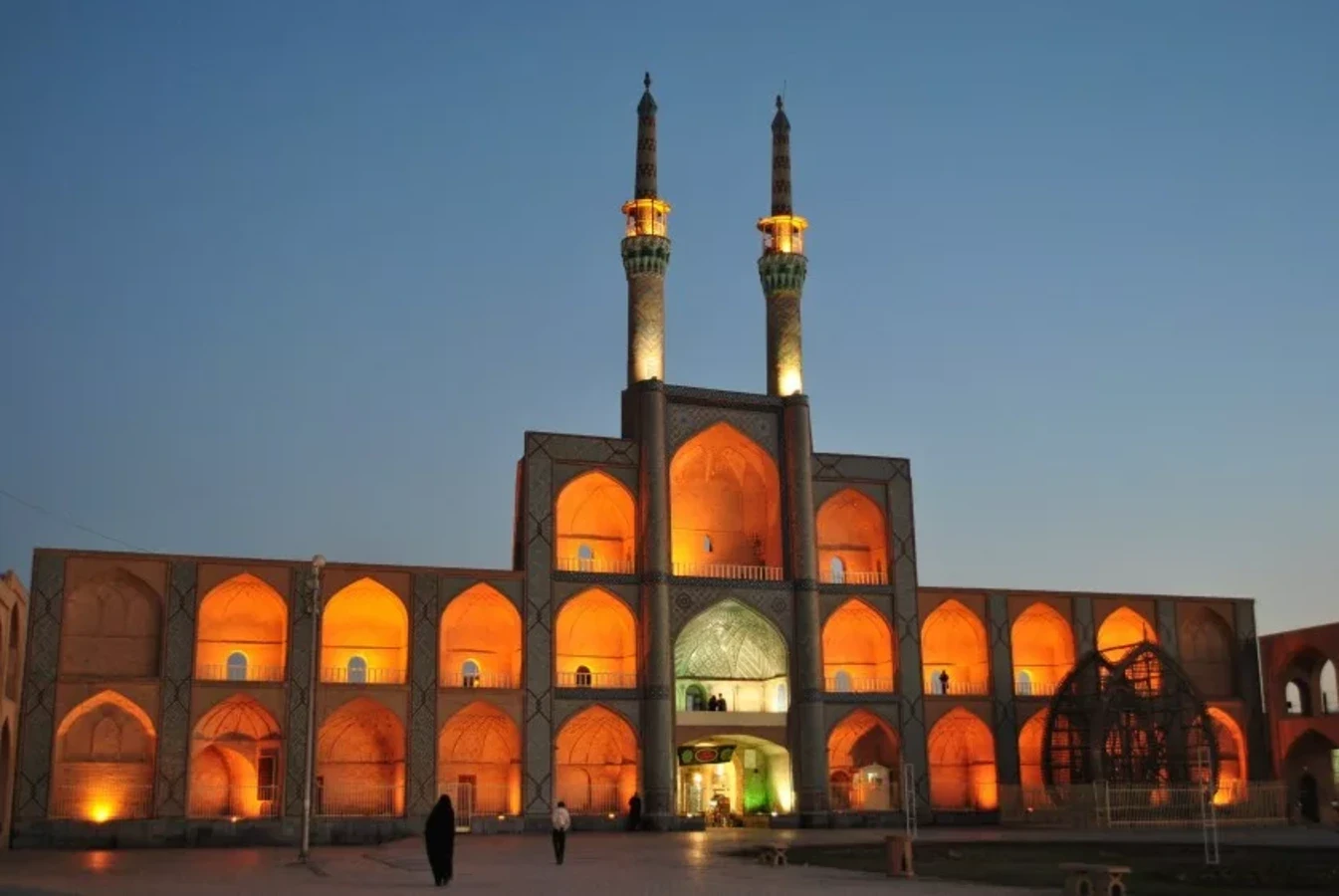 سفر به یزد؛ راهنمای کامل جاذبهها، بهترین زمان و نکات سفر