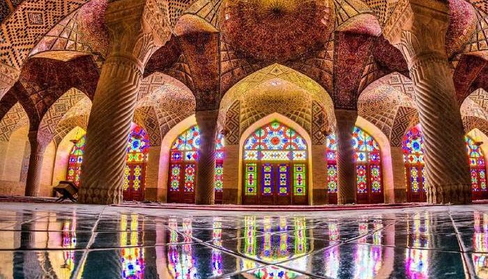 مسجد نصیر الملک جاذبه های تاریخی شیراز,دیدنی های شیراز,مسجد نصیر الملک